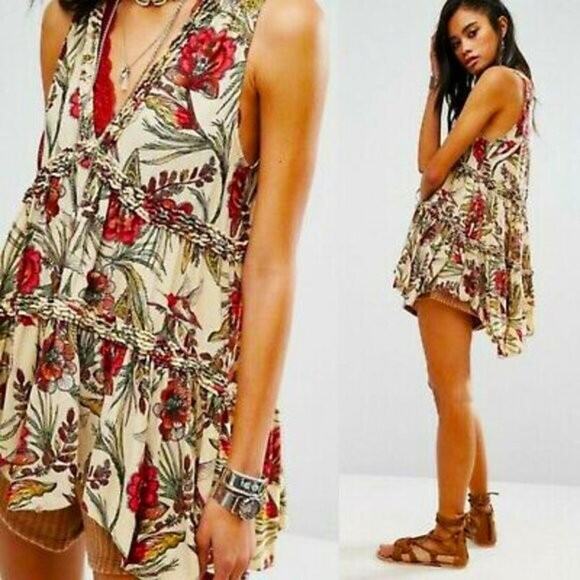 Free People Tops - NEW Free People Haze Tunic Tank in Neutral Size XS Floral